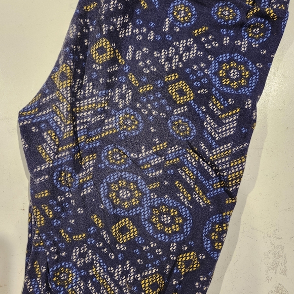 Lularoe one size leggings os - Picture 1 of 1